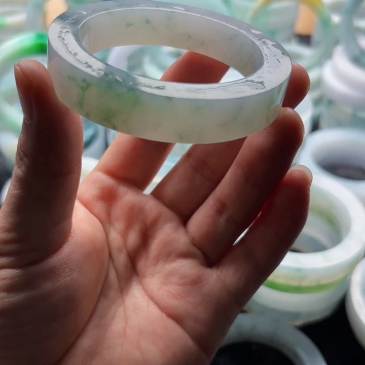 九***歌定制翡翠无未镶嵌