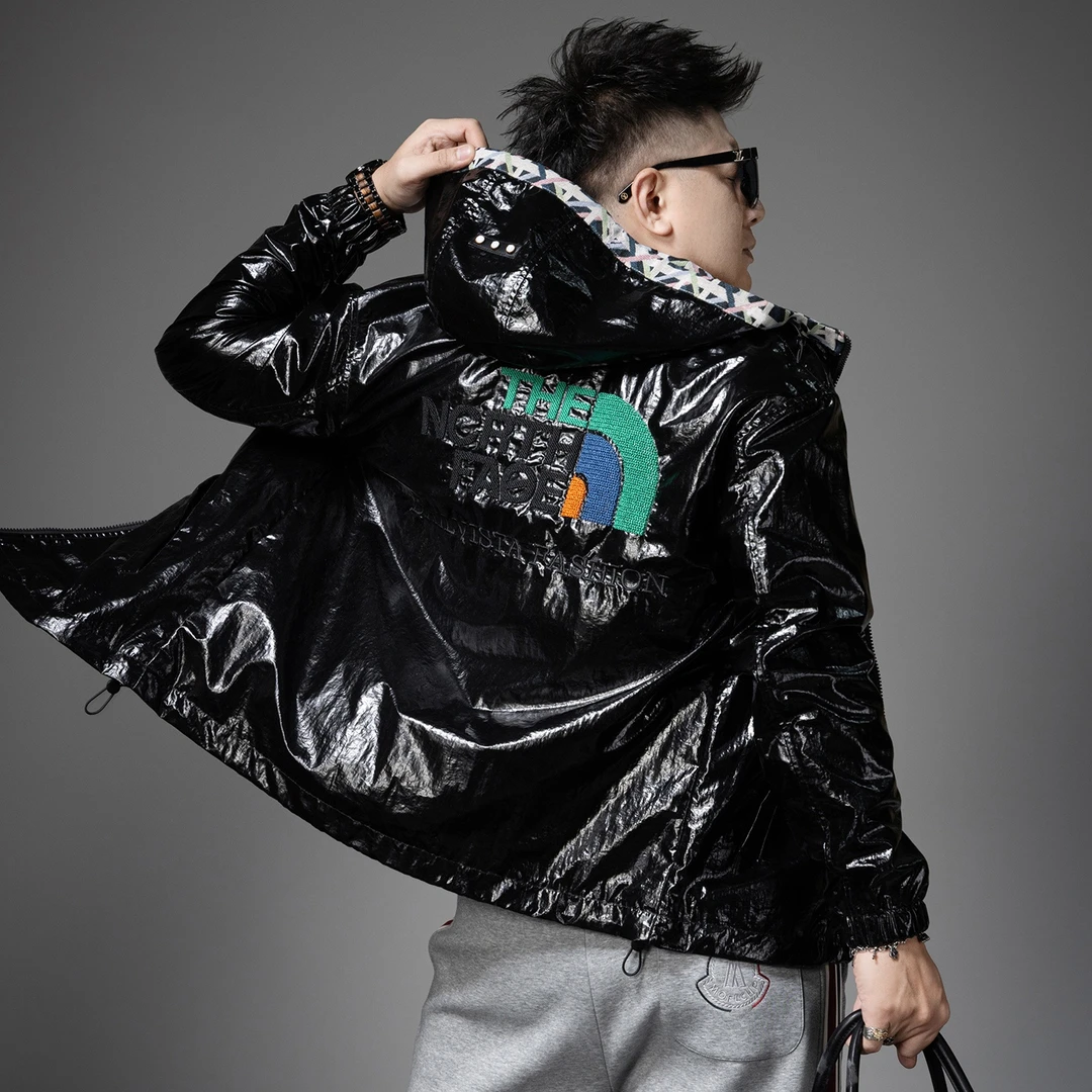 2025秋季新款时尚亮面刺绣连帽外套男士潮牌轻奢休闲夹克男装衣服