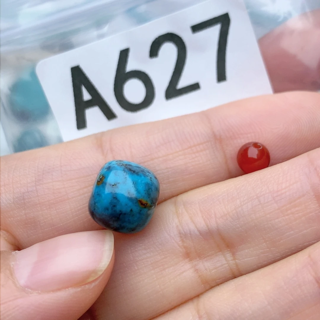 未镶嵌南红玛瑙珠宝奇石