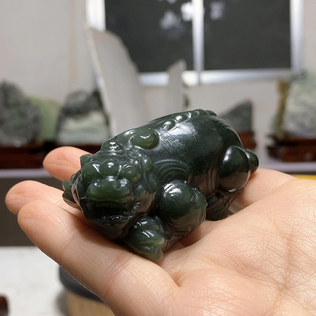 玉玉未镶嵌居家办公