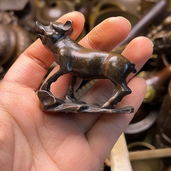 铜33468597688767889988