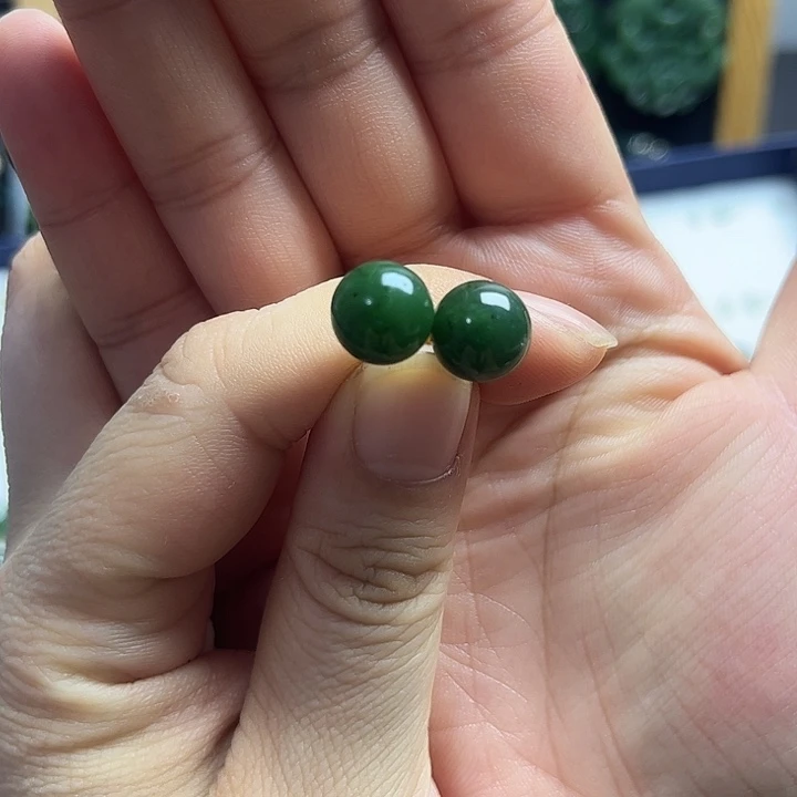 幸***满和田玉未镶嵌颈饰