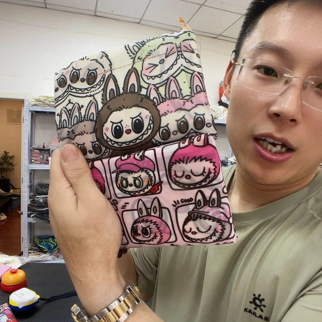 PU化妆包等各种产品和