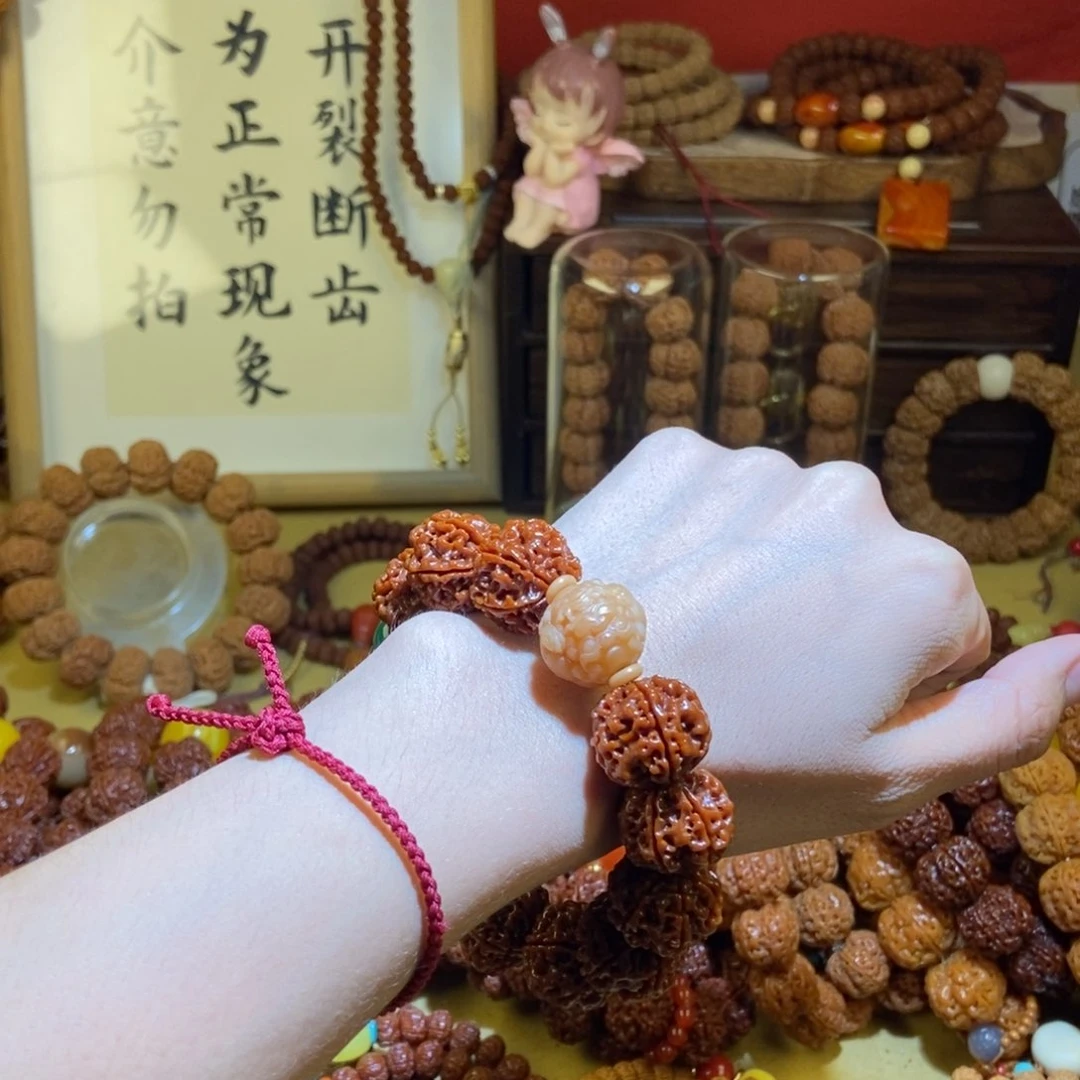 金刚菩提吊坠206玉化貔貅绿扣