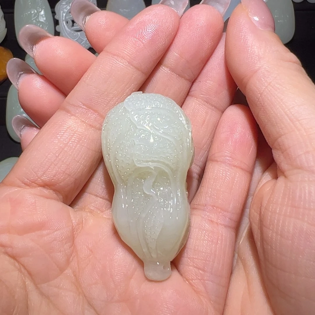 颈饰未镶嵌和田玉楠*