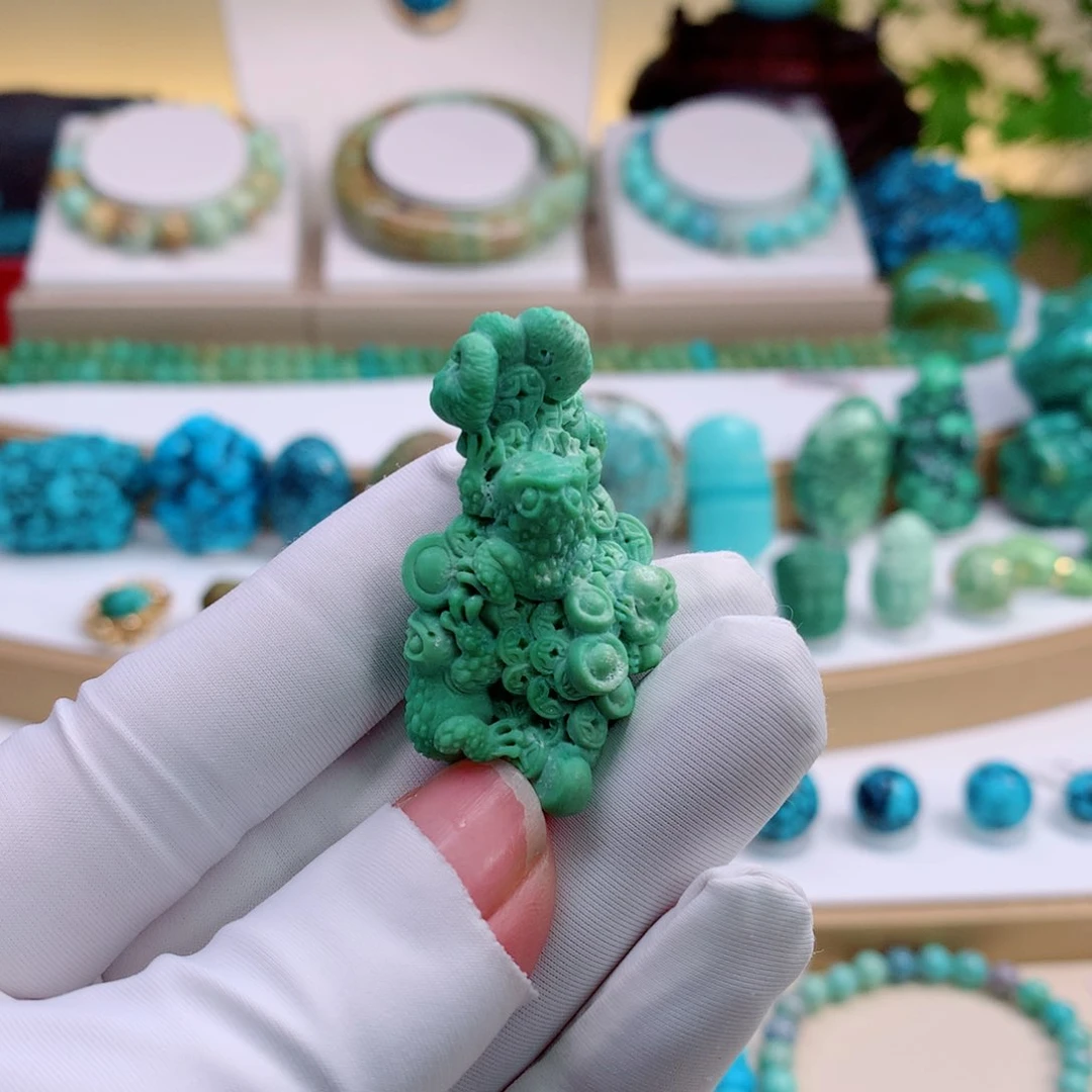 未镶嵌绿松石珠宝奇石