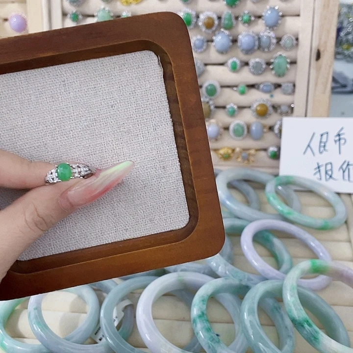 翡翠未镶嵌颈饰天然翡翠Ａ货