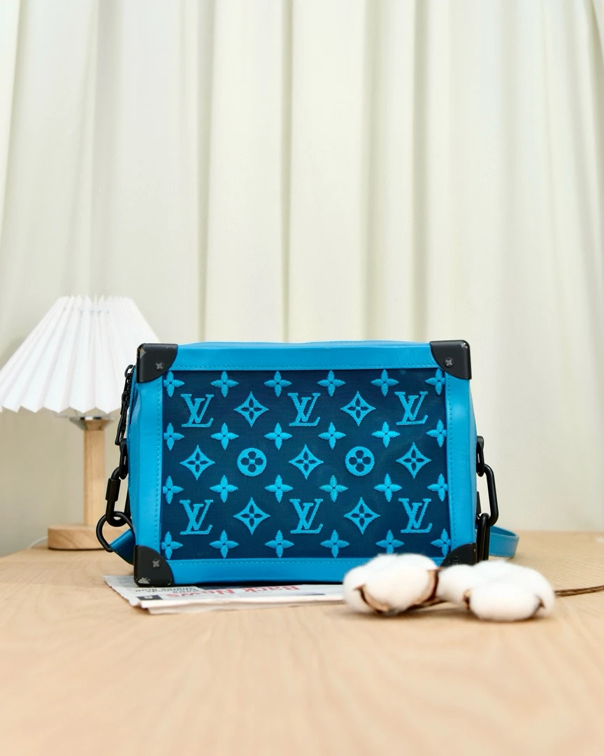99新 LouisVuitton/路易威登 7254 Lv 蓝色刺绣透明大盒子