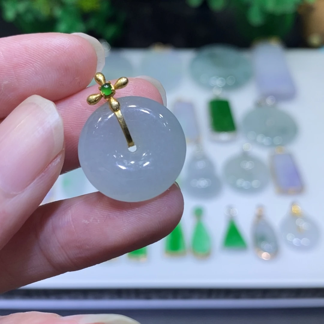 翡翠18K金镶嵌吊坠(不含链)