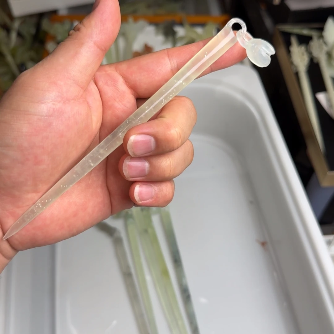 蛇纹石玉未镶嵌发饰