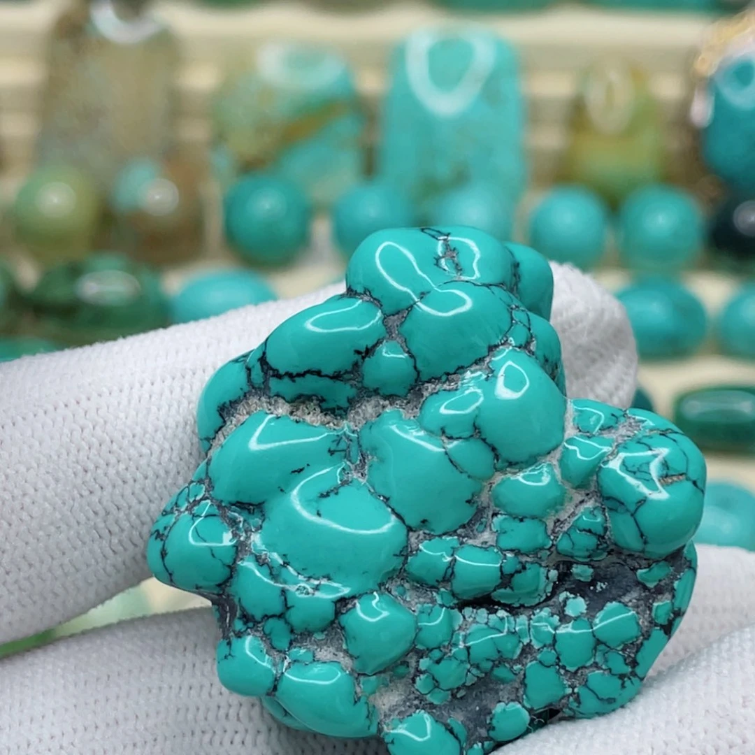 未镶嵌绿松石珠宝奇石