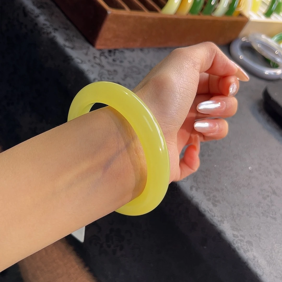 未镶嵌手镯和田玉