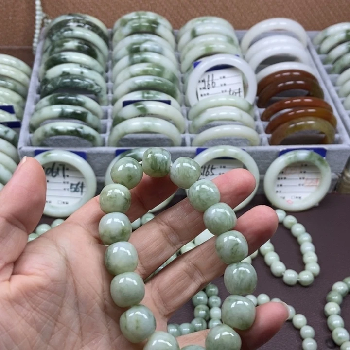 蛇纹石玉未镶嵌手链