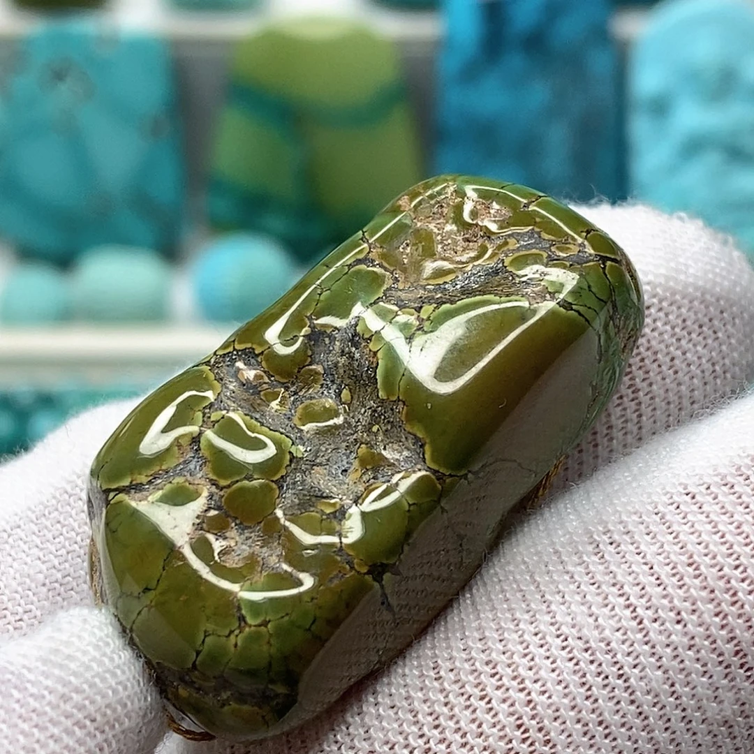 绿松石未镶嵌天然原矿 地大质检