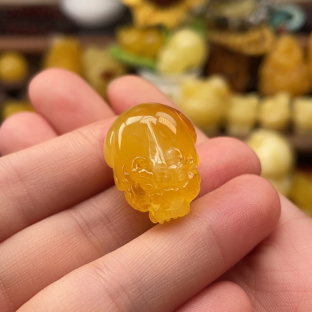 琥珀未镶嵌珠宝奇石