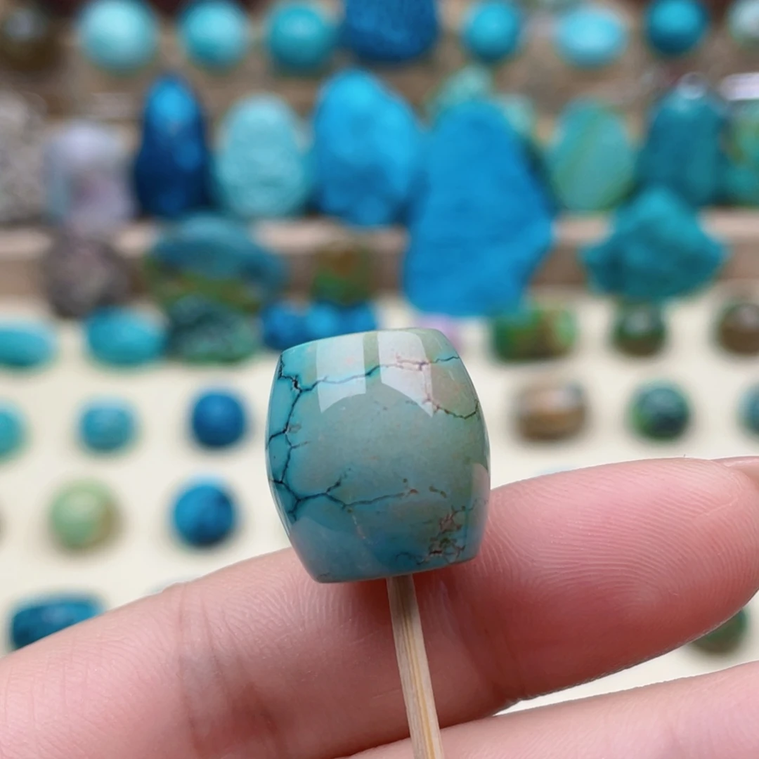 绿松石未镶嵌绿松石15.3*16mm