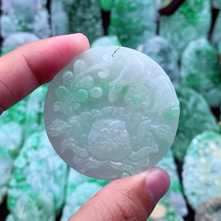 翡翠吊坠(不含链)未镶嵌