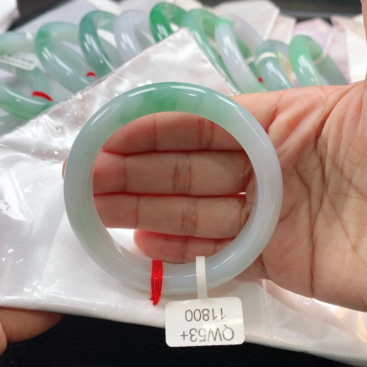 翡翠手镯未镶嵌5454545454