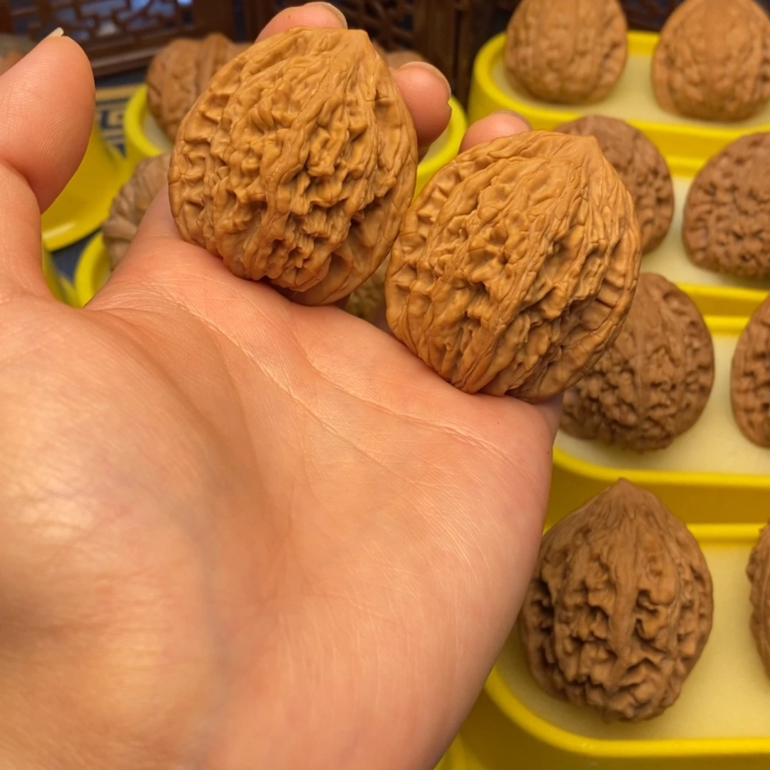 文玩核桃把件40虎头