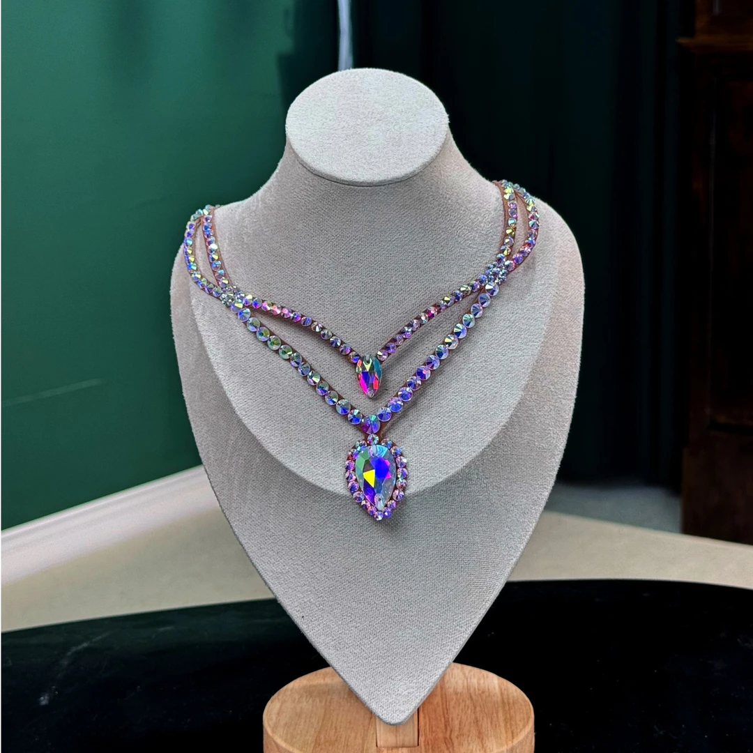 薇拉舞服带钻项链