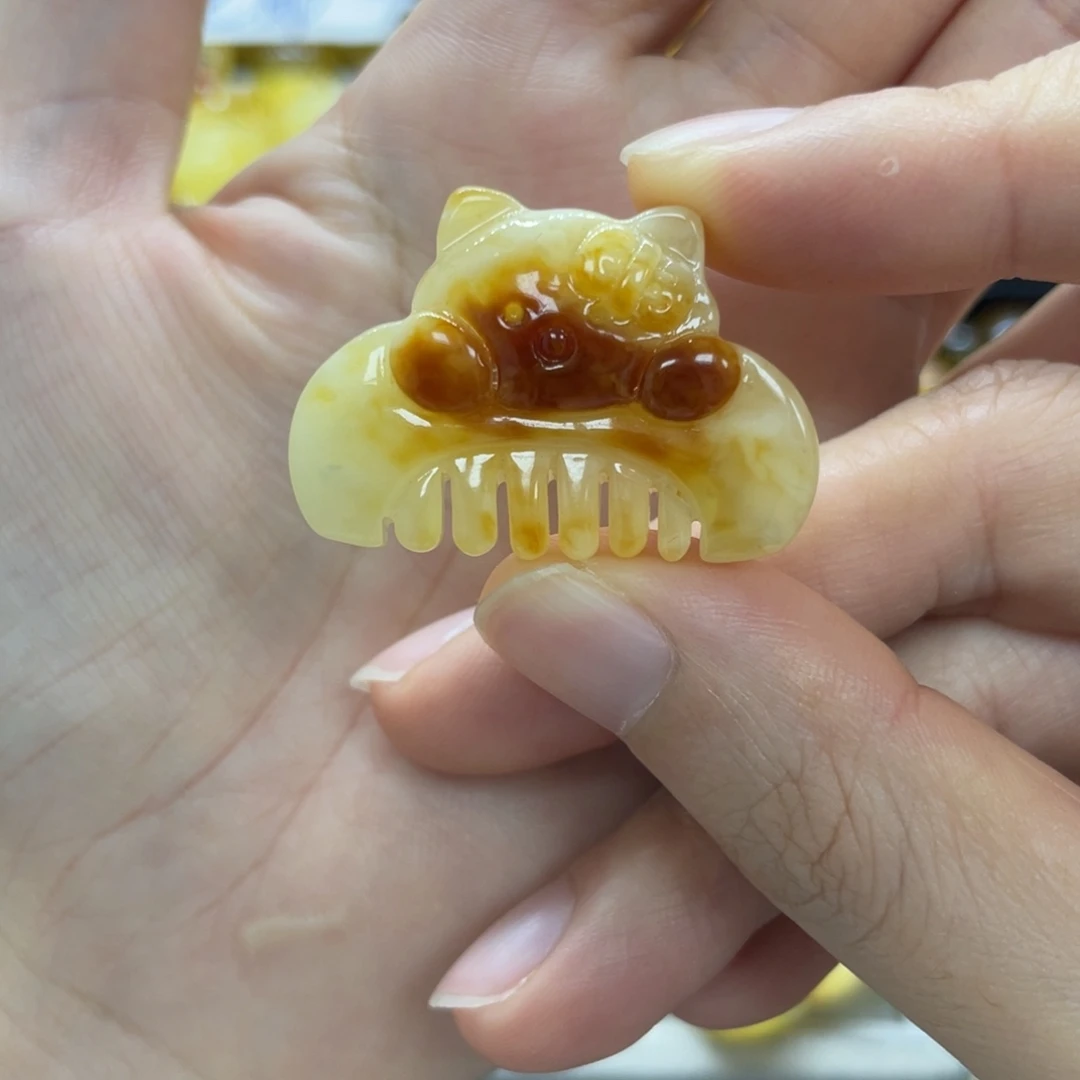 琥珀未镶嵌裸石天然琥珀