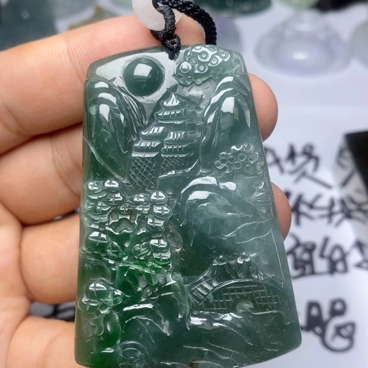 颈饰未镶嵌翡翠翡翠