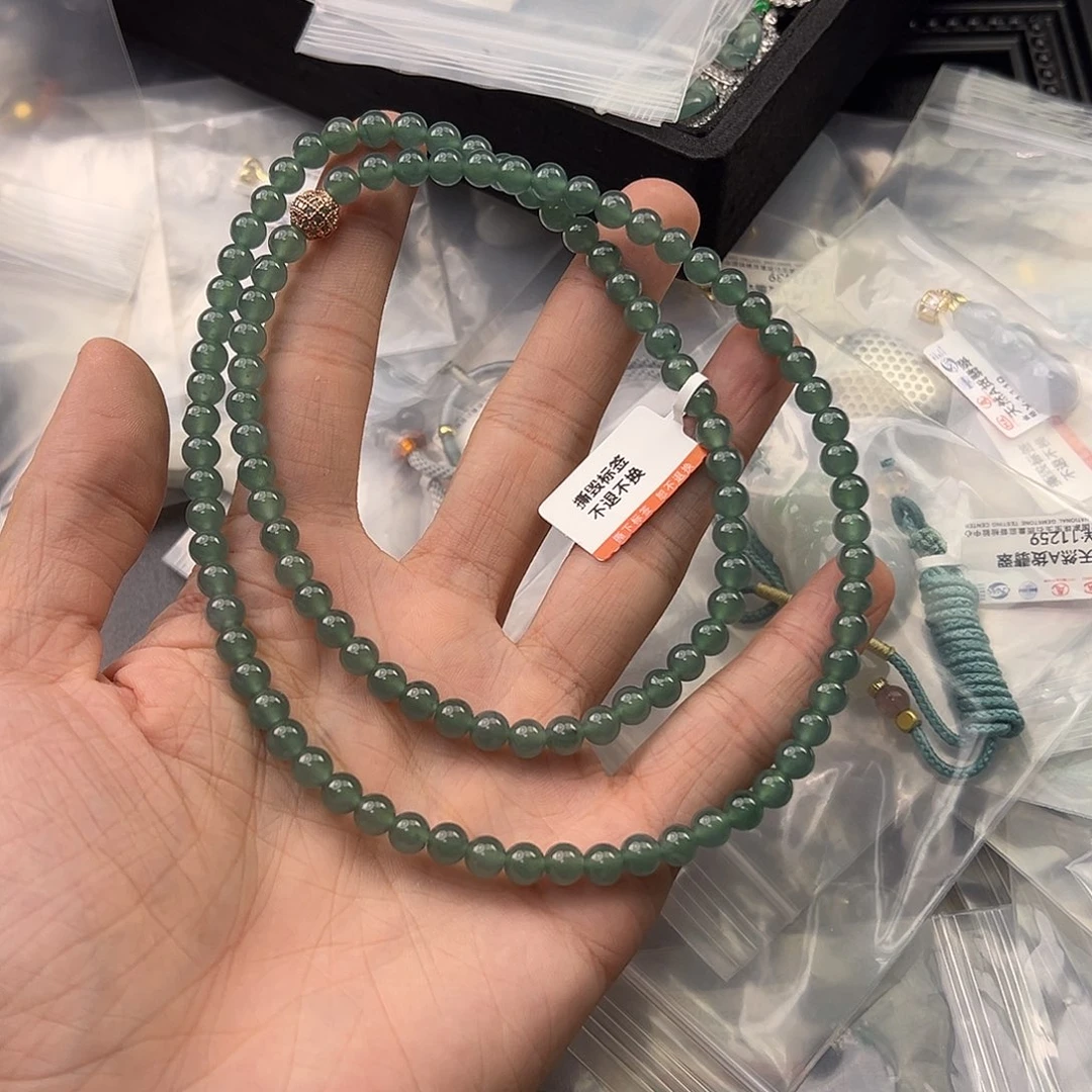 吊坠(赠链)未镶嵌翡翠珠链