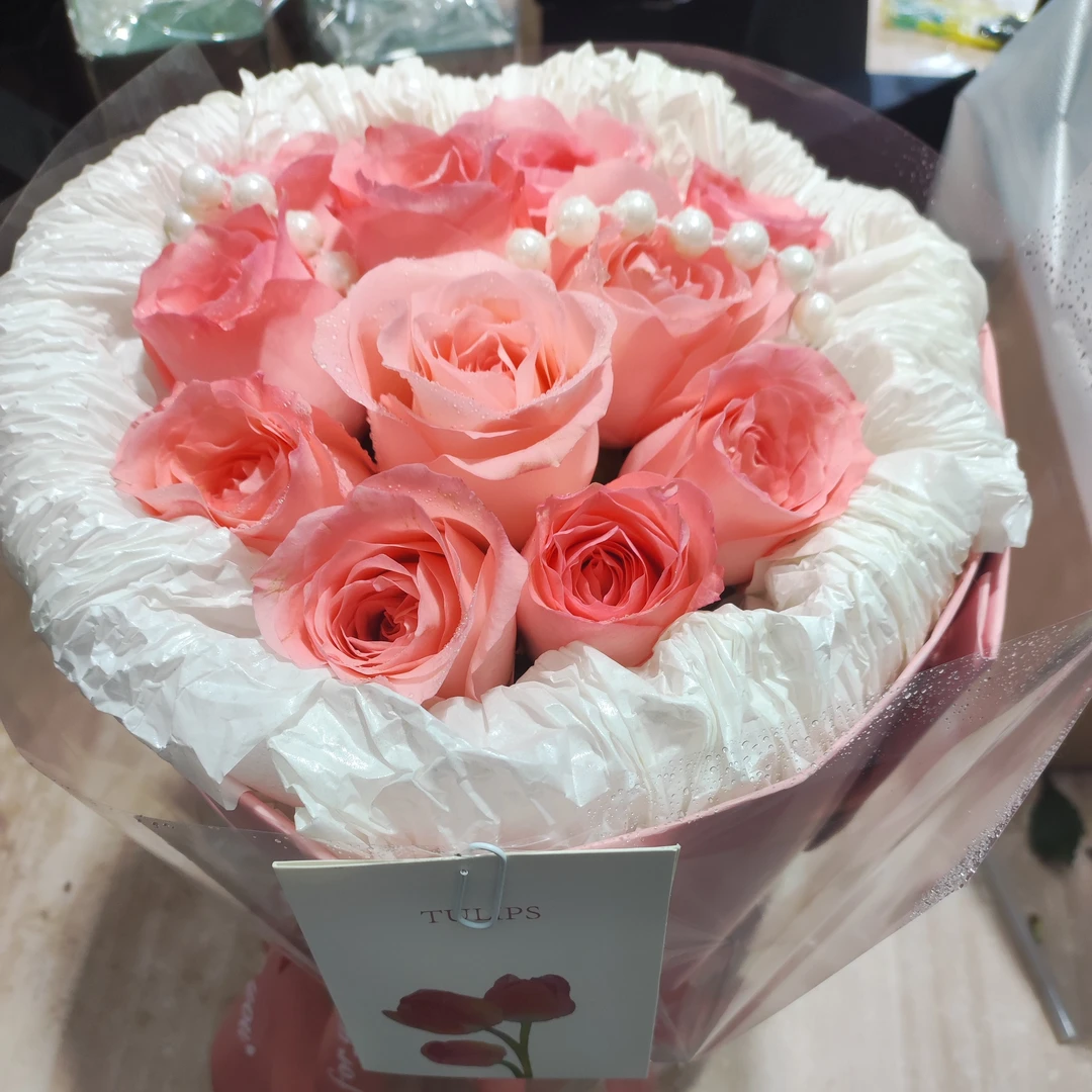 11枝粉玫瑰精致小香风生日礼物送花上门