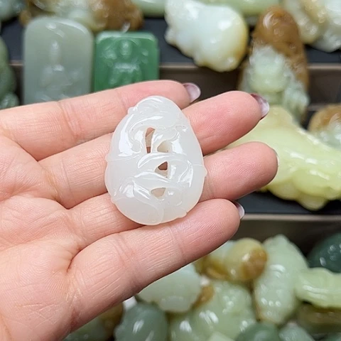 颈饰未镶嵌和田玉小*童