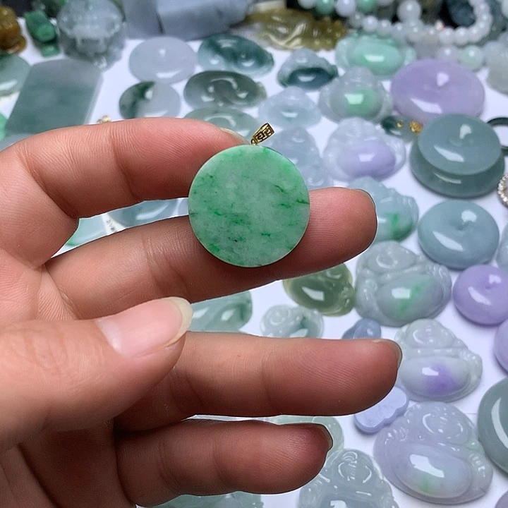 翡翠未镶嵌颈饰天然翡翠