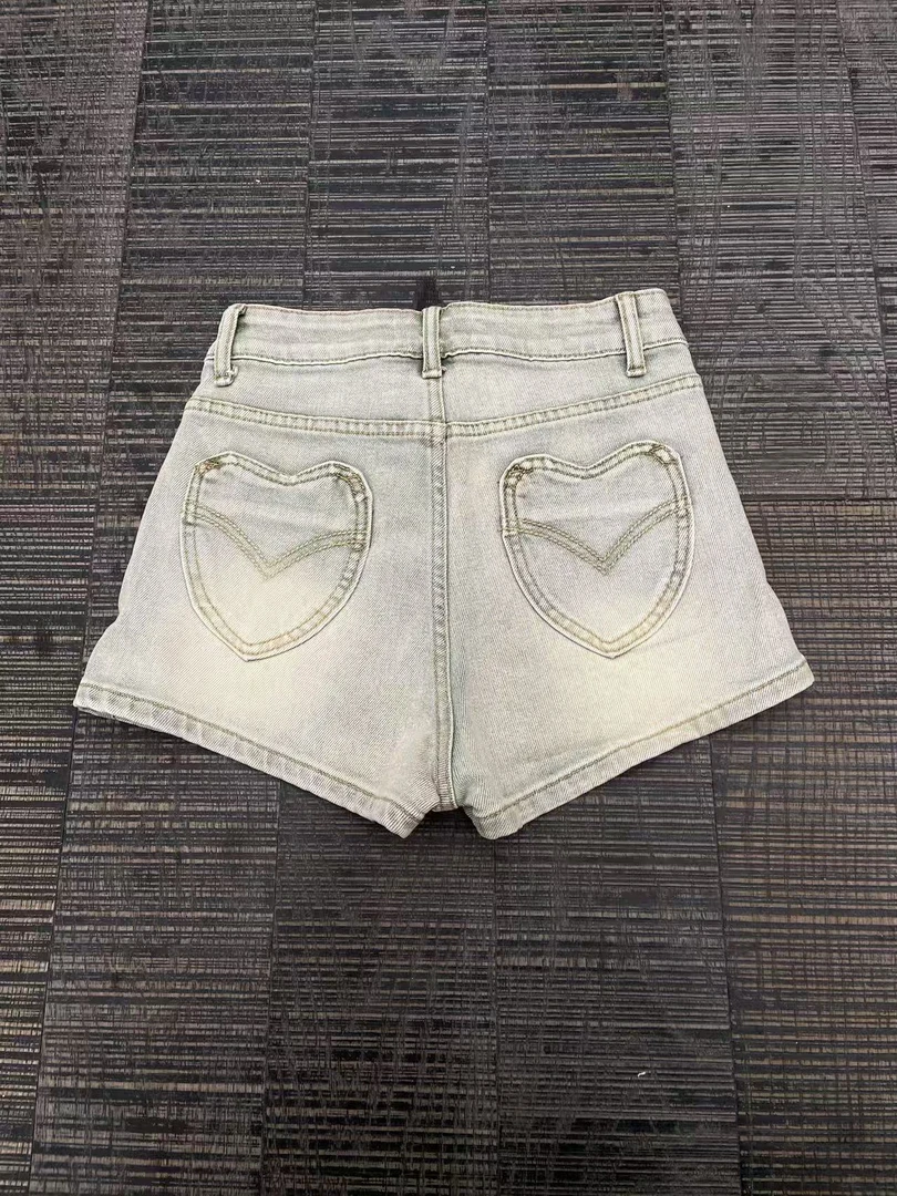 大气元（短裤）爱心口袋牛仔短裤