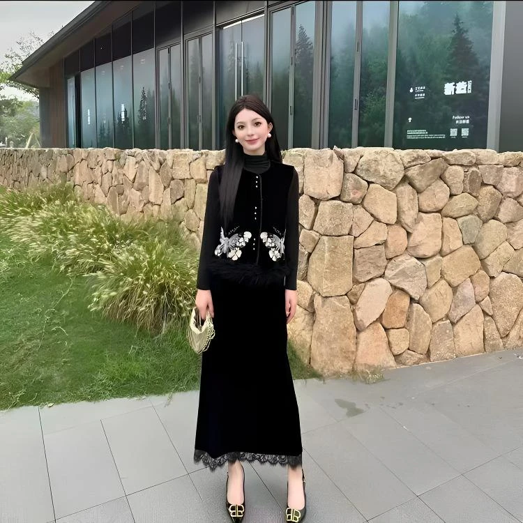 时尚新款马甲女新中式宽松圆领重工绣花高级感丝绒上衣气质马夹女