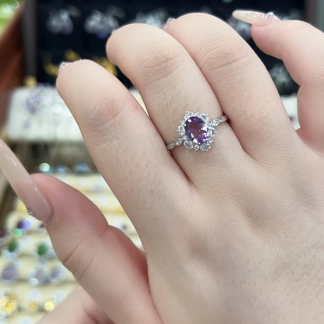 何***欢水晶戒指银S925镶嵌