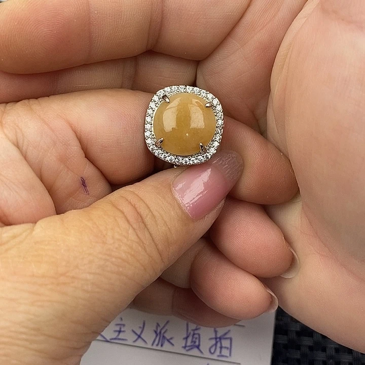 未镶嵌戒指翡翠树***果缅甸