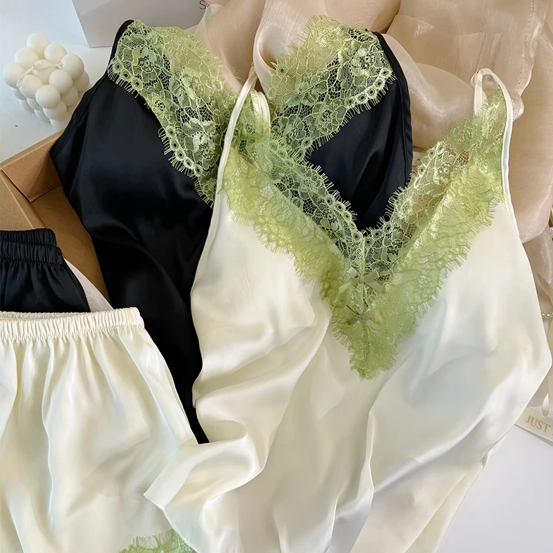 性感吊带清凉一夏蕾丝冰丝睡衣女带胸垫薄款家居服夏季新款两件套