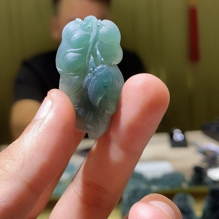 薇***娜未镶嵌定制翡翠翡翠
