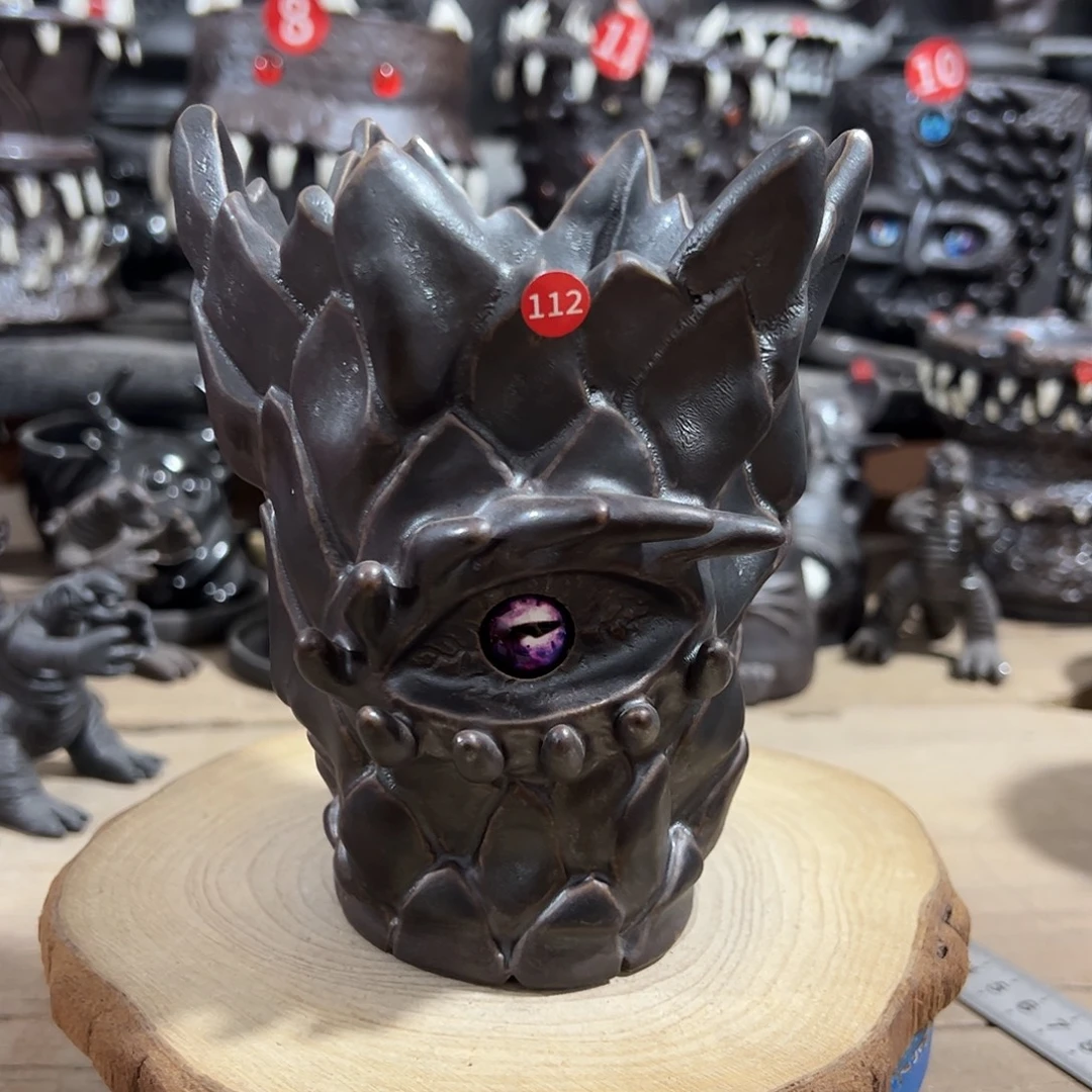 112号，手捏手刻有微瑕，内口9.5-10外高14.5