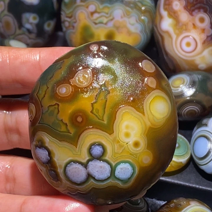 玛瑙/玉髓未镶嵌珠宝奇石40