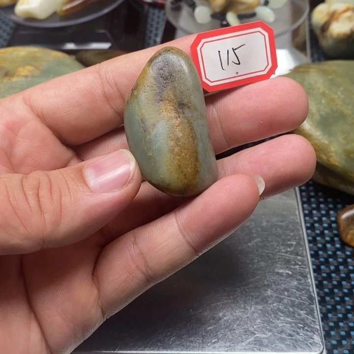 未镶嵌和田玉把件115