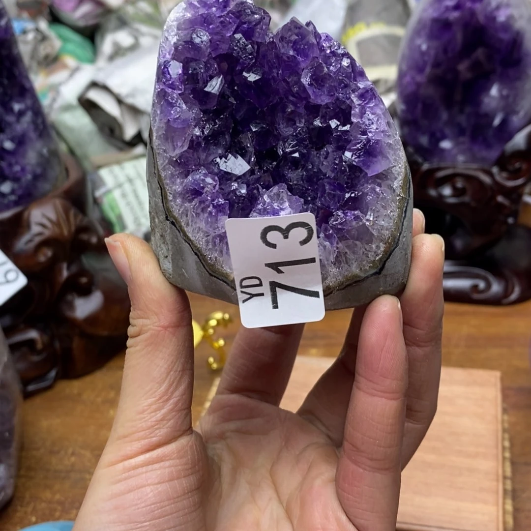 水晶大型摆件（非配饰）未镶嵌