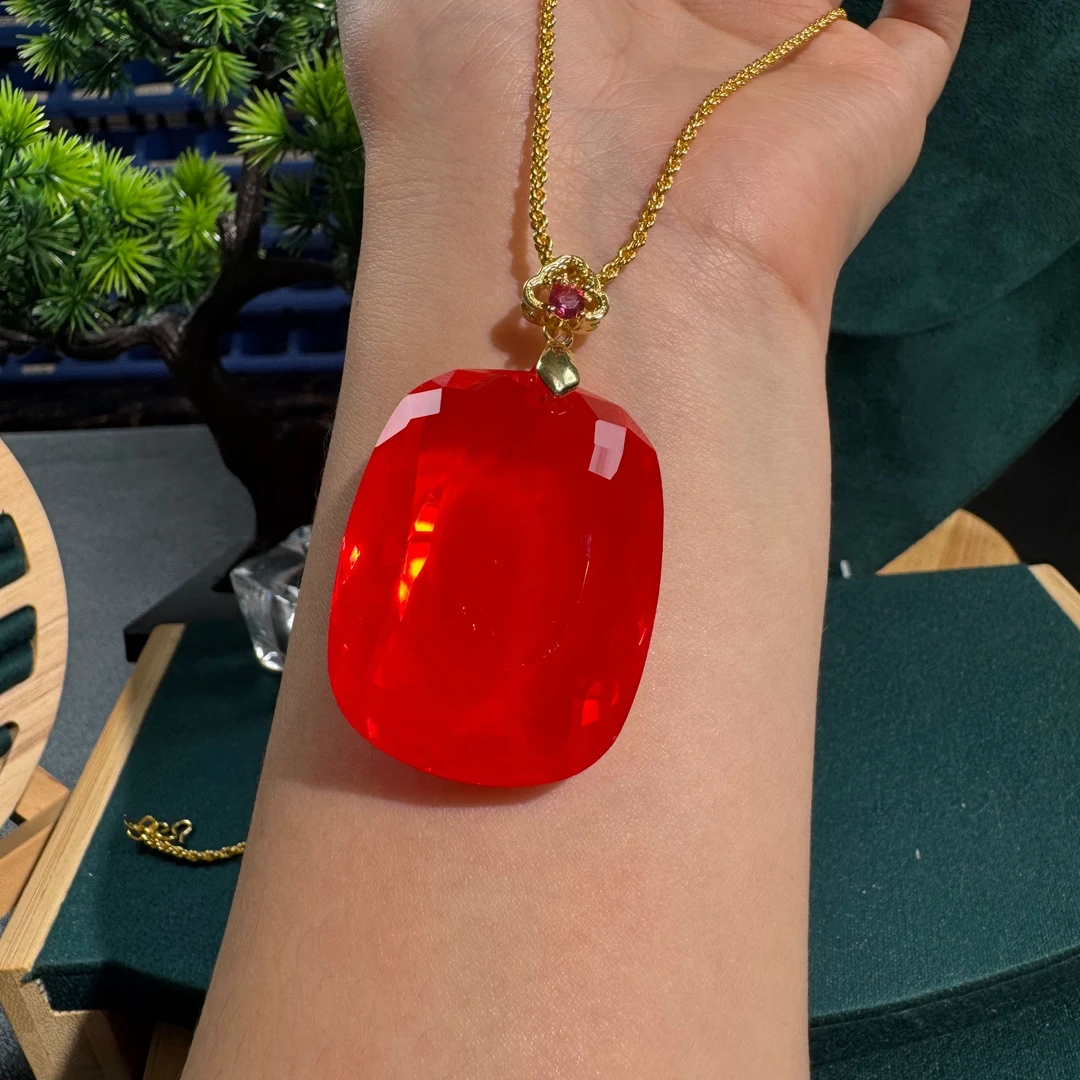 （嘉之源）高定-馆藏猩红赤焰红缅甸抹谷精美突显贵气吊坠  23282