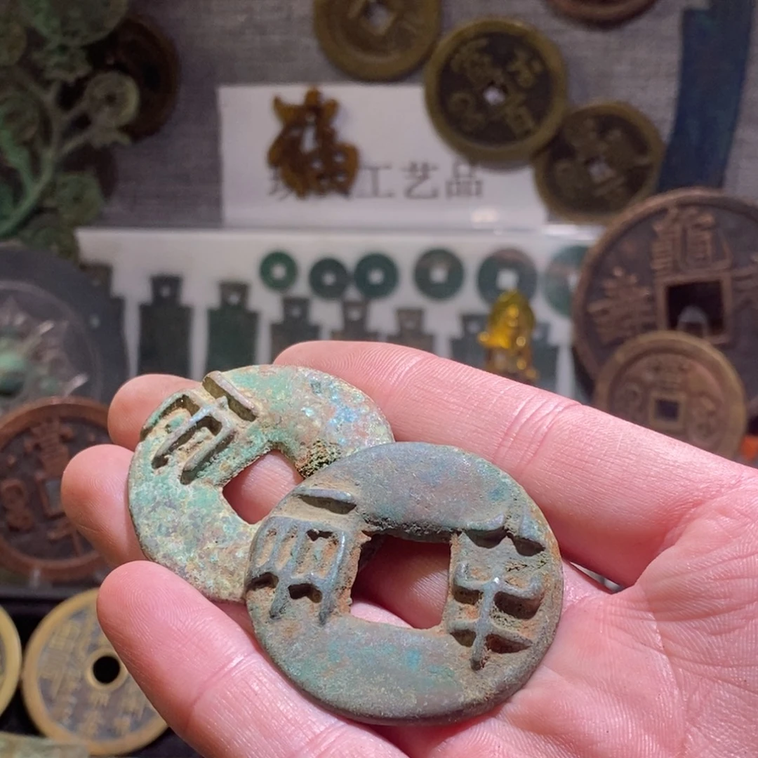 邸***）铜现代仿制工艺品