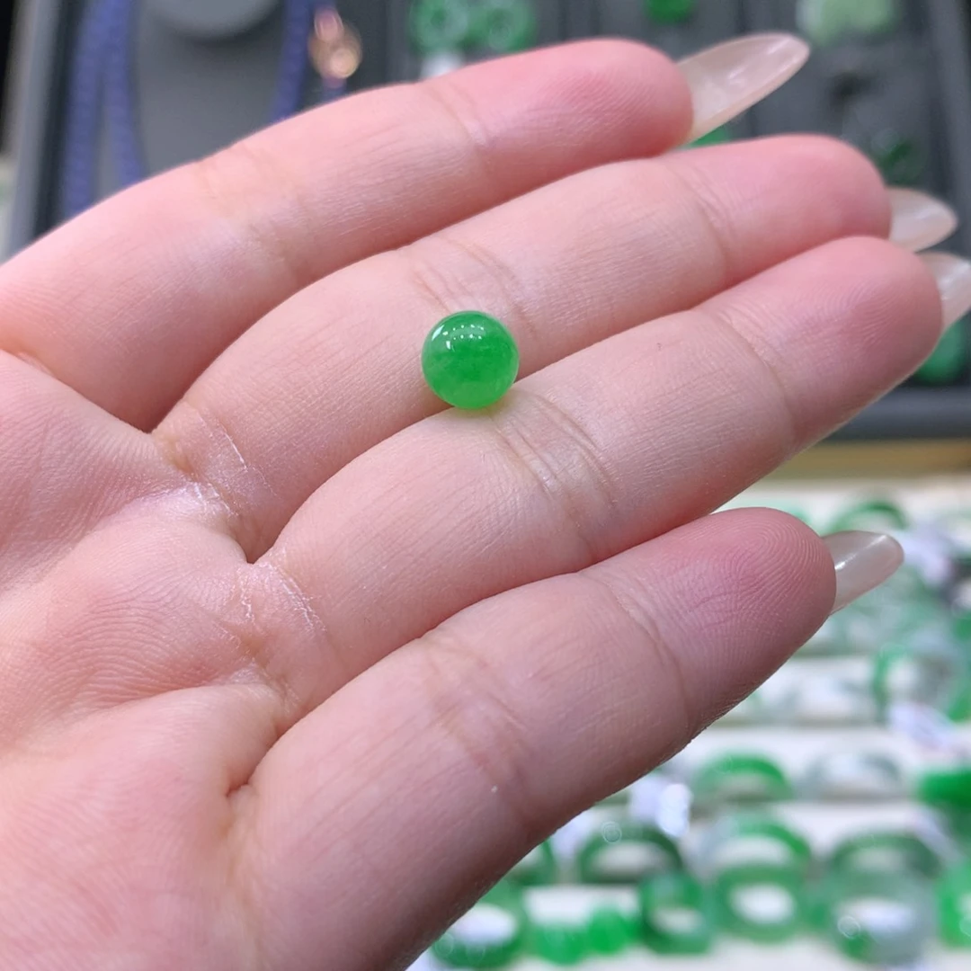 翡翠戒指未镶嵌翡翠