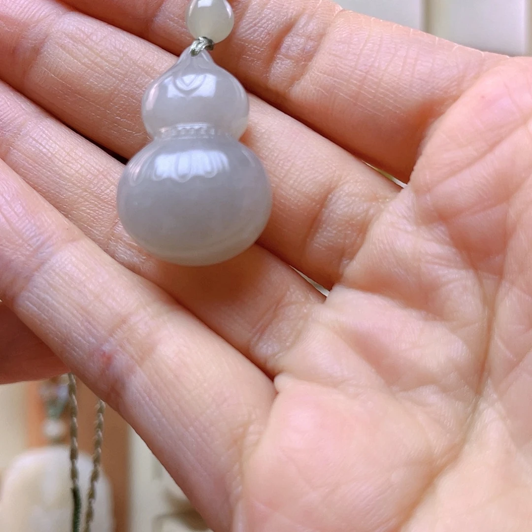 和田玉吊坠(赠链)未镶嵌落**秋