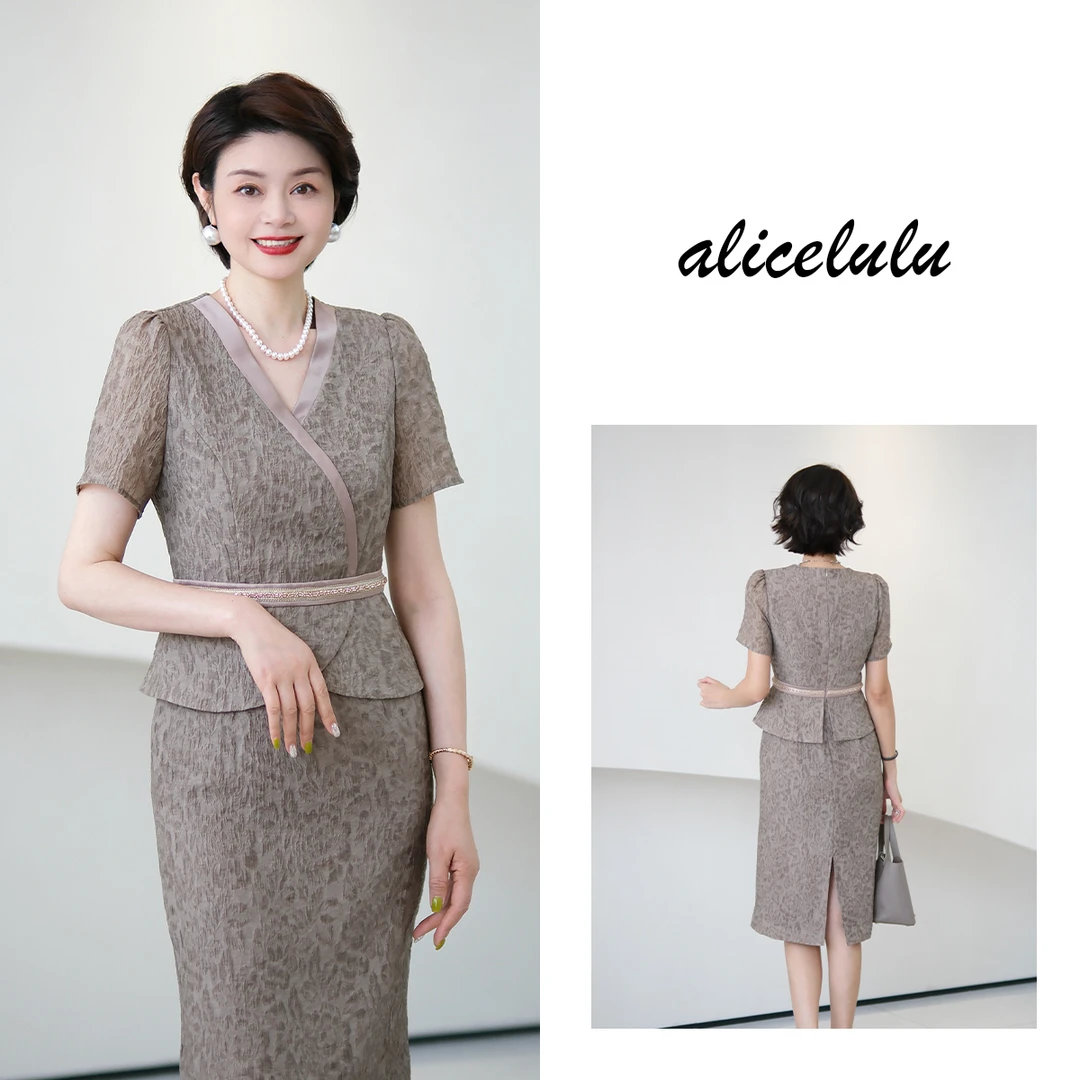 [alicelulu]  高端设计感V领收腰装饰假两件连衣裙 S2142580A