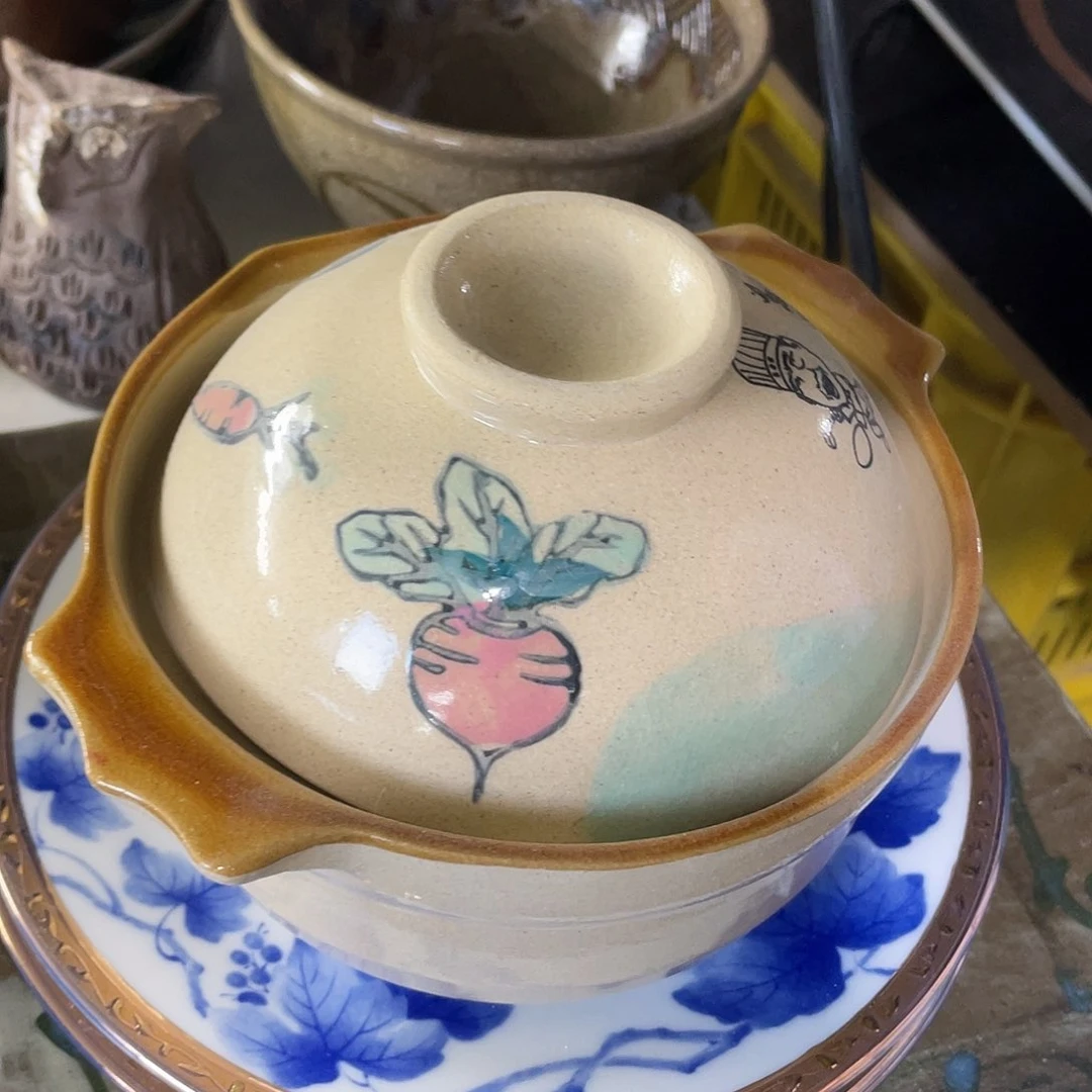 瓷片哈哈哈我在床下躺在你身里睡