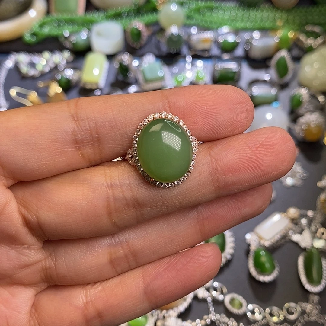 和田玉银S925镶嵌挂件花*骨