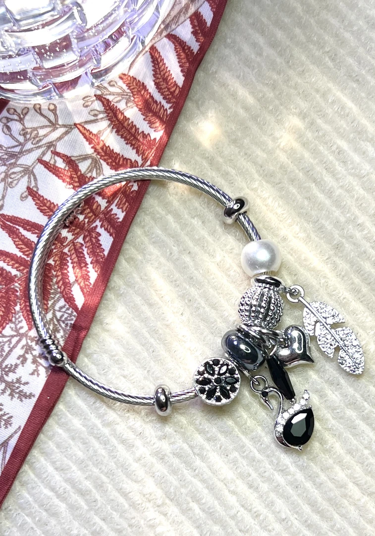 铁手链 天鹅之叶：原创设计首饰三生三世简约气质