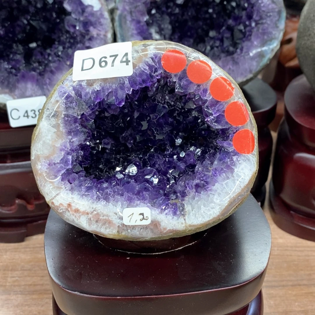 未镶嵌水晶大型摆件（非配饰）