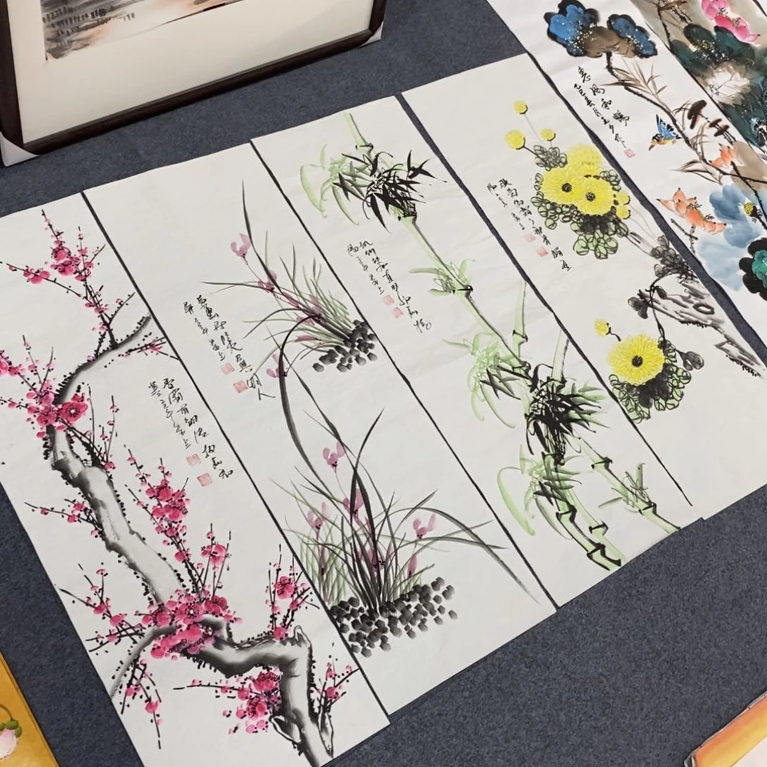 国画尺寸110✖️35一套四张手绘梅兰竹菊